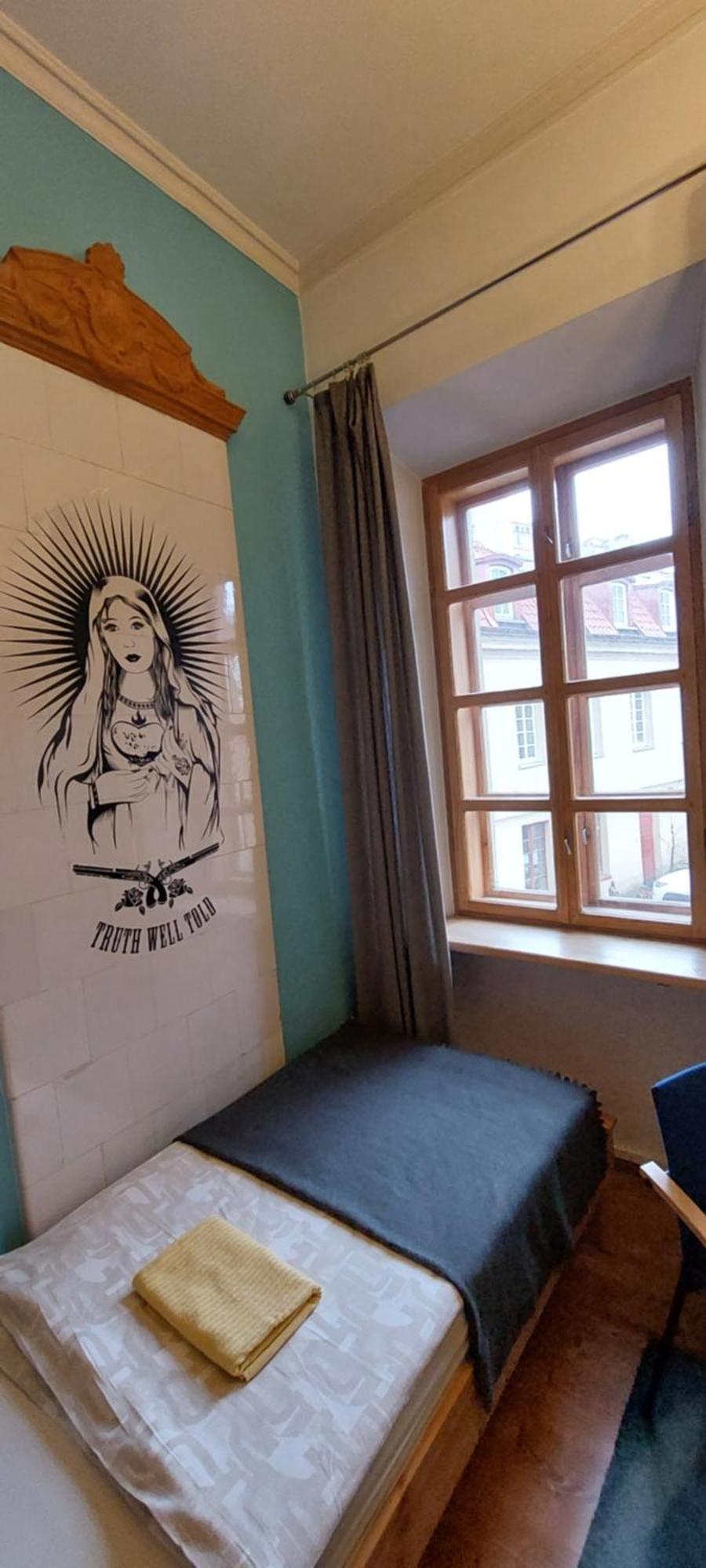 Hostel 25